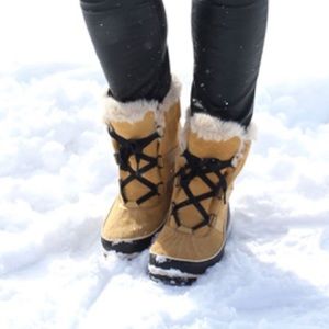 SOREL BOOTS